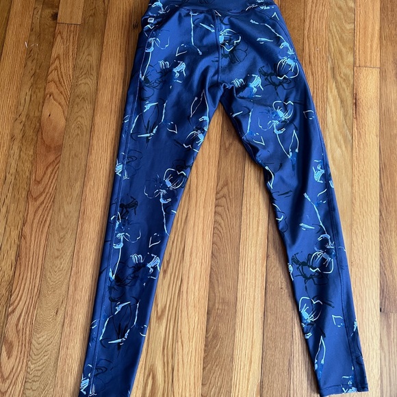 Fabletics workout pants - Picture 3 of 4